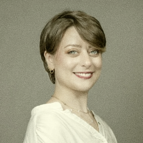 Headshot of Ally Vogel
