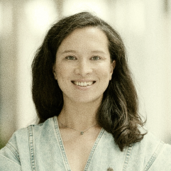 Headshot of Irina Nazarova